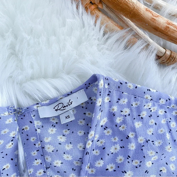 Rails Sophia Sky Blue Daisies Romper Floral Playsuit Button Front Blue White XS - Picture 8 of 15